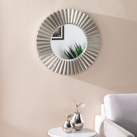 Image of Round mirror w/ decorative frame Image 1