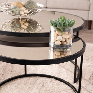 Pair of nesting coffee tables Image 2