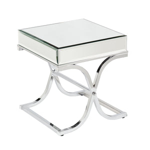 Beveled mirrors create alluring tabletop design Image 2