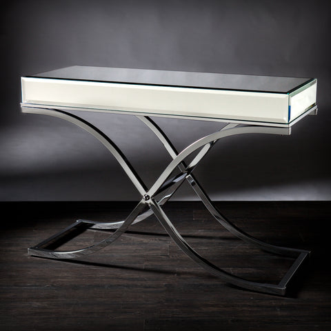 Image of Beveled mirrors create alluring tabletop design Image 4