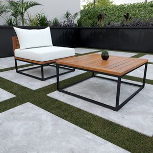 Patio chair w/ matching coffee table Image 1