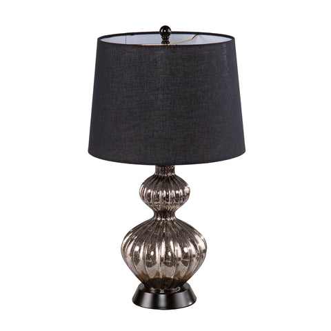 Image of Table lamp w/ shade Image 4