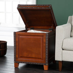 Trunk style end table w/ storage Image 7